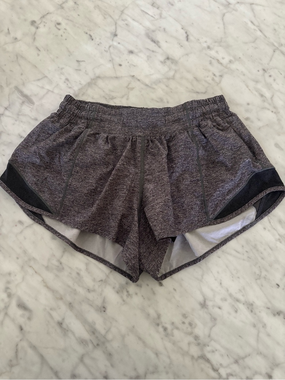 • [Lululemon] Shorts •